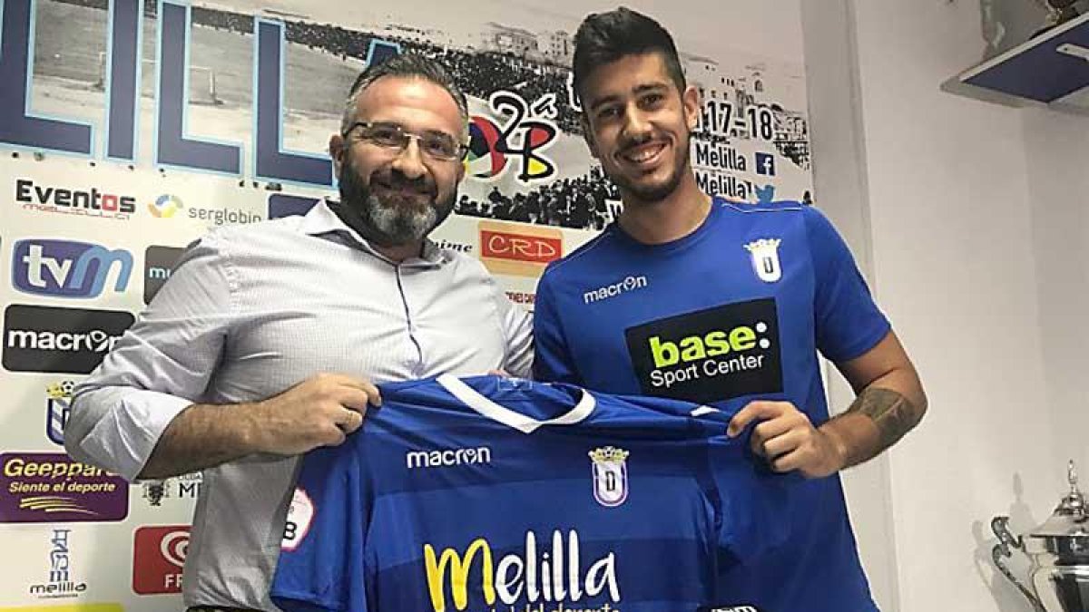 El guardameta asturiano Dani Barrio firmó el pasado verano por dos años con el UDMelilla-UD Melilla