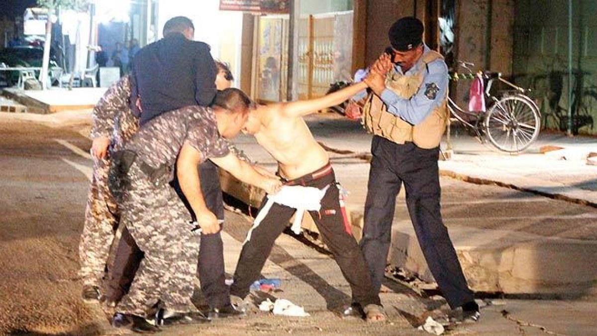 Agentes de las autoridades kurdas han impedido que un niño de 12 años se hiciese estallar con un cinturón de explosivos en la ciudad iraquí de Kirkuk.-REUTERS / AKO RASHEED