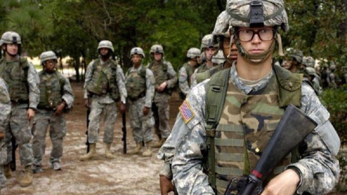 Soldado del Ejército de Estados Unidos en operaciones.-U.S. AIR FORCE