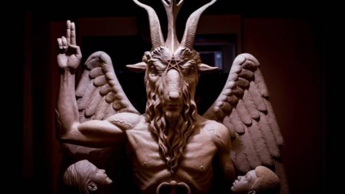 Estatua de Bafomet inaugurada en Detroit.-
