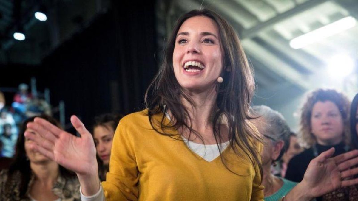 La portavoz de Unidos Podemos en el Congreso, Irene Montero, en el acto La vida, en el centro.-LUCA PIERGIOVANNI (EFE)