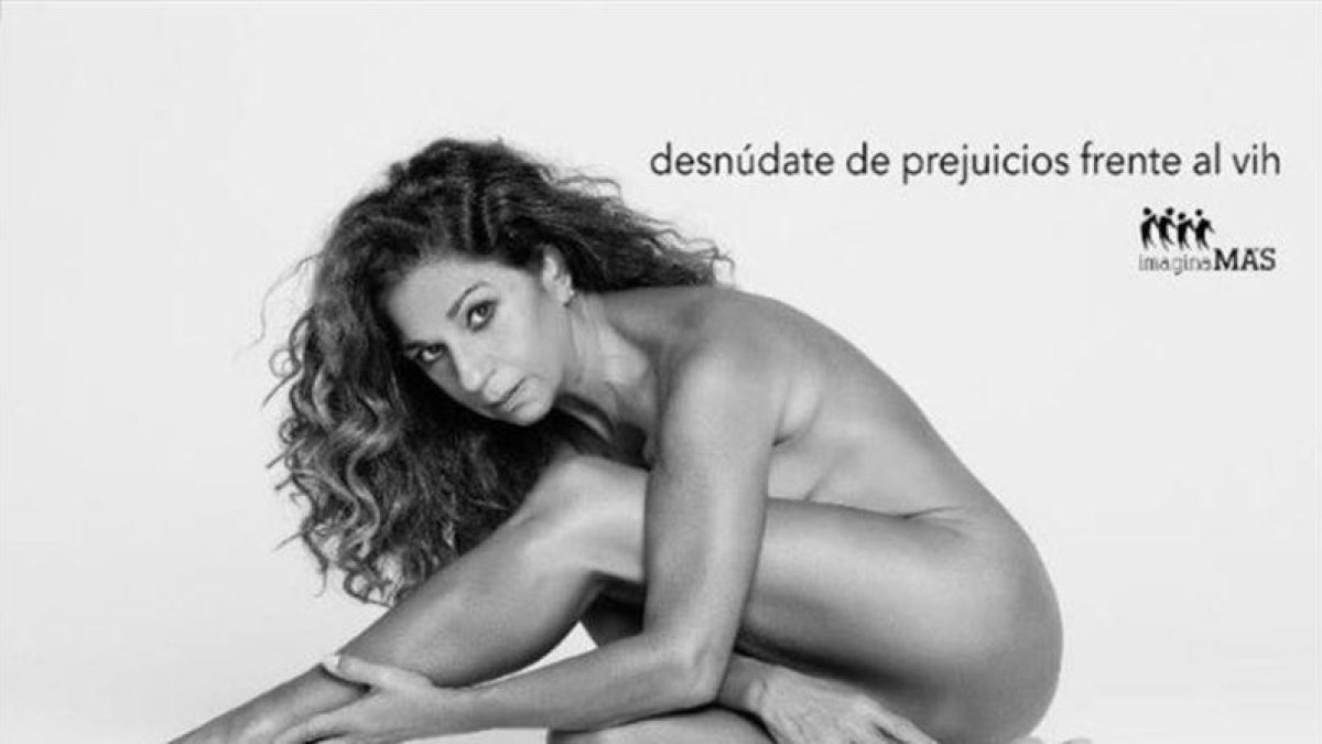Lolita se desnuda por la lucha contra el Sida.-