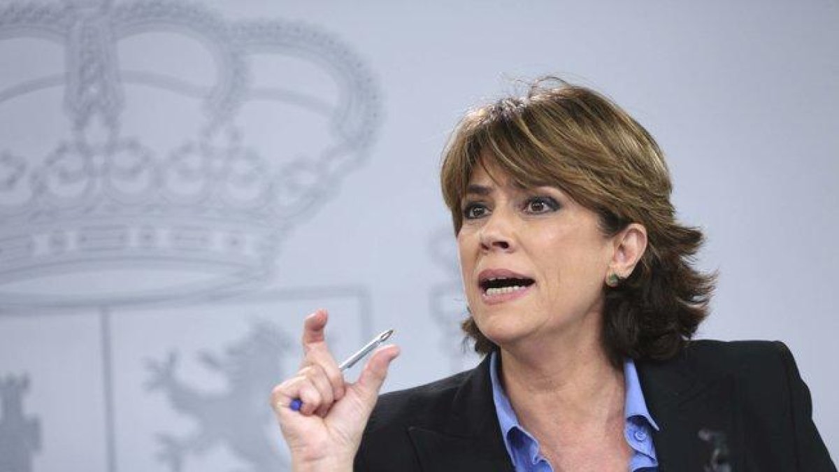 La ministra de Justicia en funciones, Dolores Delgado.-DAVID CASTRO