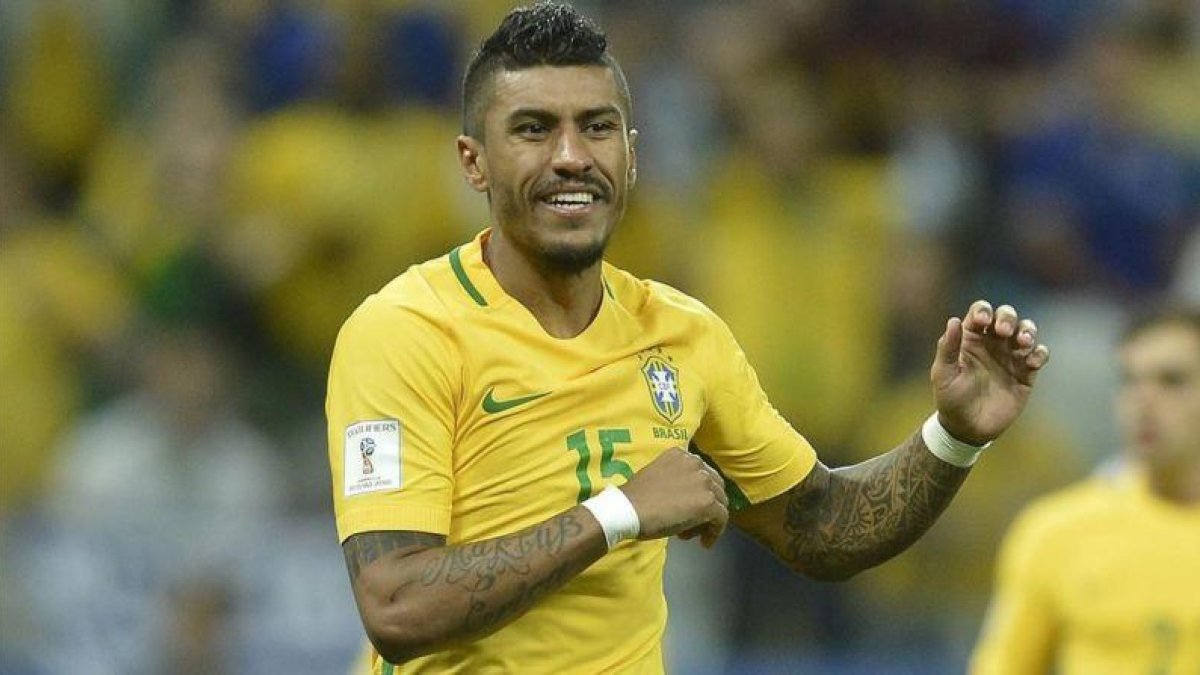 Paulinho, en un partido con la selección brasileña-MAURO HORITA MOWA PRESS