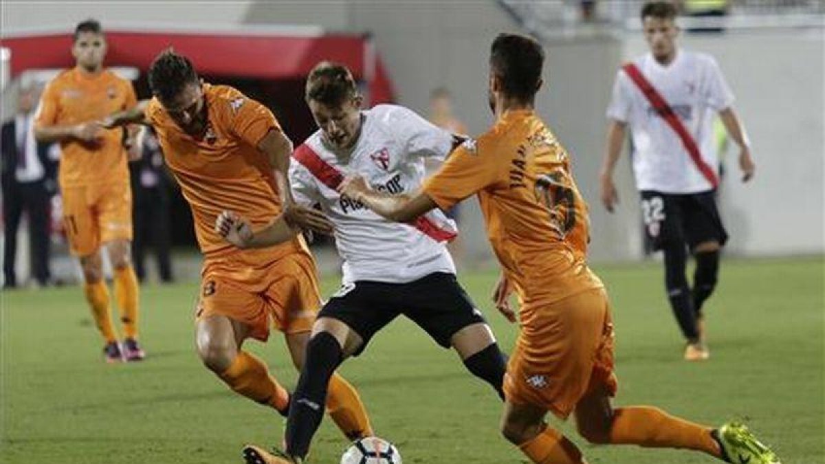 Marc Gual, en un partido de la pasada temporada frente al Reus-JUAN CARLOS MUÑOZ/EFE