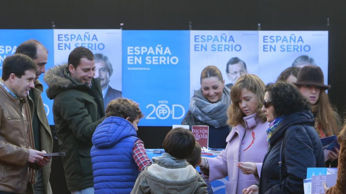 Mateu, Contreras, Lacalle y Rico acompañaron a Nuevas Generaciones.-RAÚL G. OCHOA