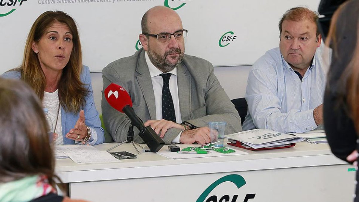 Silvia Cámara y Miguel Borra, durante la rueda de prensa de ayer.-RAÚL G. OCHOA