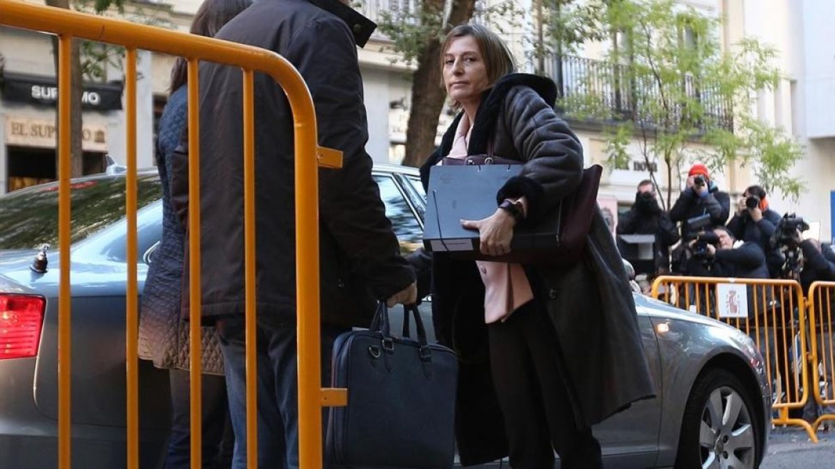 Llegada de la presidenta del Parlament, al Tribunal Supremo.-EL PERIÓDICO