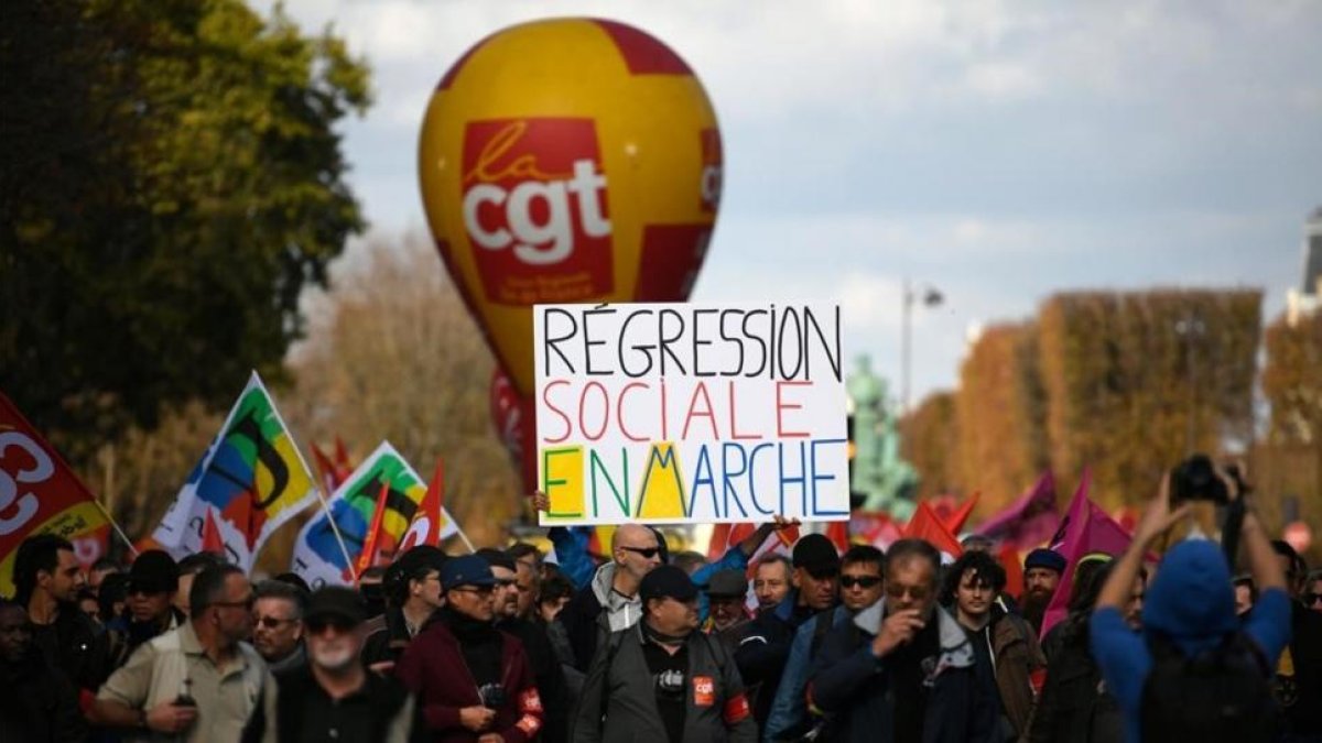 Protesta en el centro de París.-AFP / LIONEL BONAVENTURE
