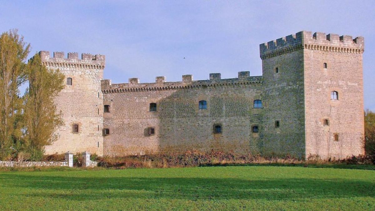 Imagen del Castillo de Sotopalacios.-ECB