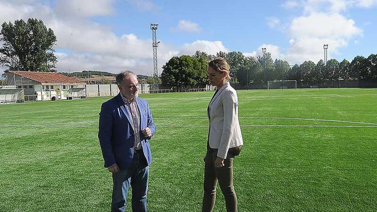 Raúl Yudego y Lorena de la Fuente en el José Manuel Sedano.-ISRAEL L. MURILLO