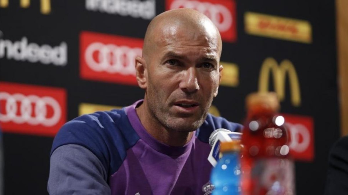 Zinedine Zidane, durante la rueda de prensa posterior al partido contrra el Bayern.-EDUARDO MUÑOZ / AP