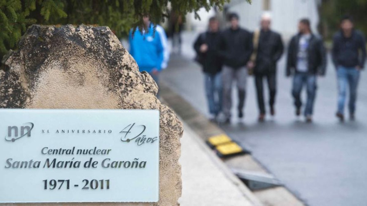 La central nuclear de Santa María de Garoña desconoce aún cuántos empleados seguirá manteniendo.-I. L.M.