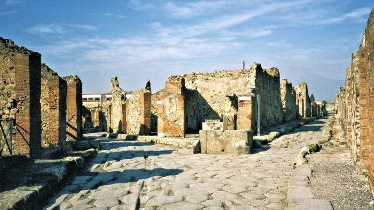 Imagen de las ruinas de la ciudad de Pompeya, destruida por la erupción del Vesubio un 24 de agosto.-INTERNET