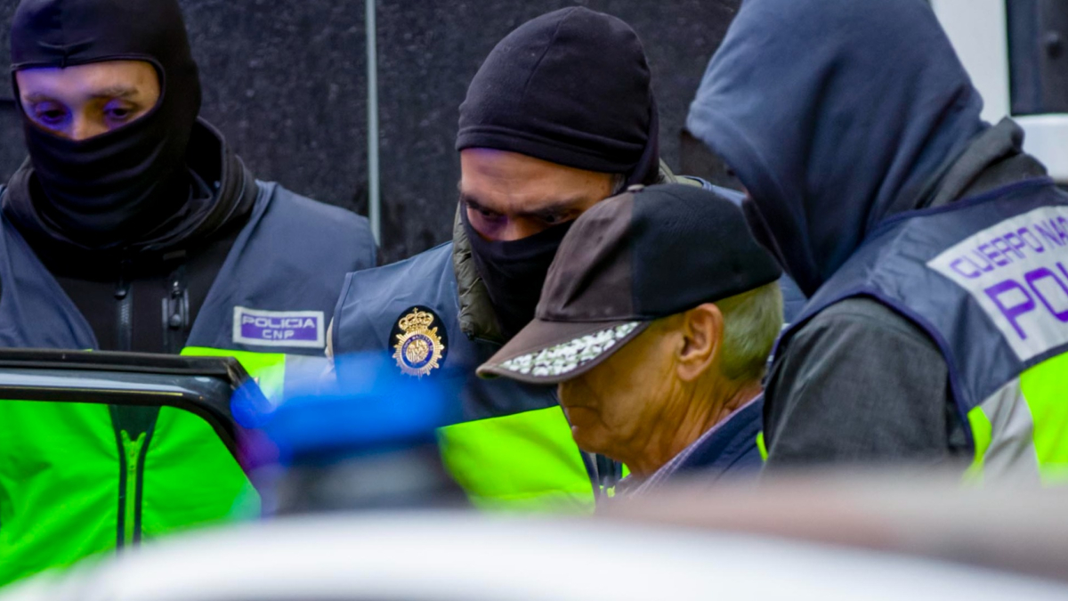 Pompeyo G.P., el jubilado mirandés acusado de enviar cartas bomba, en libertad provisional. ICAL