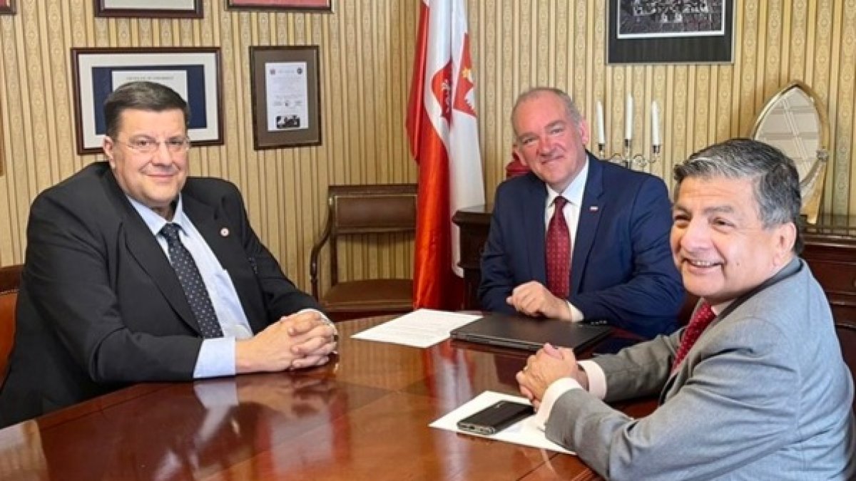 Francia, Italia, Polonia y Perú fundan el Cuerpo Consular de Catilla y León. ICAL.