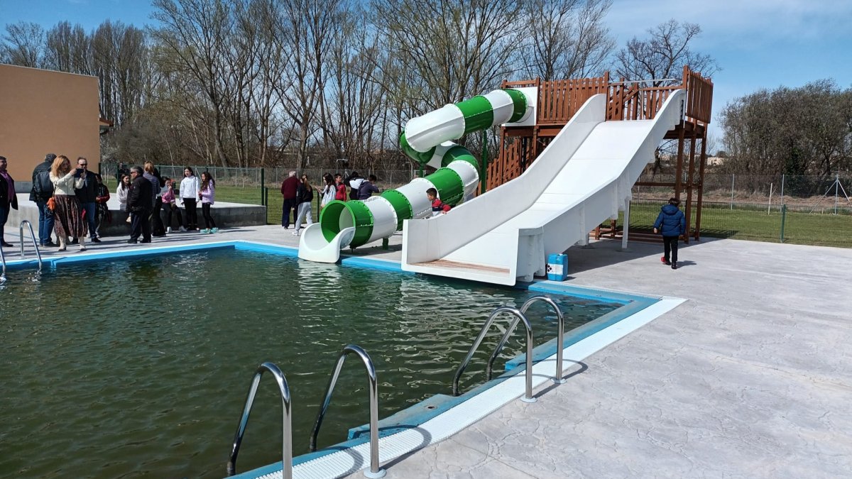 Los toboganes prometen dar juego este verano