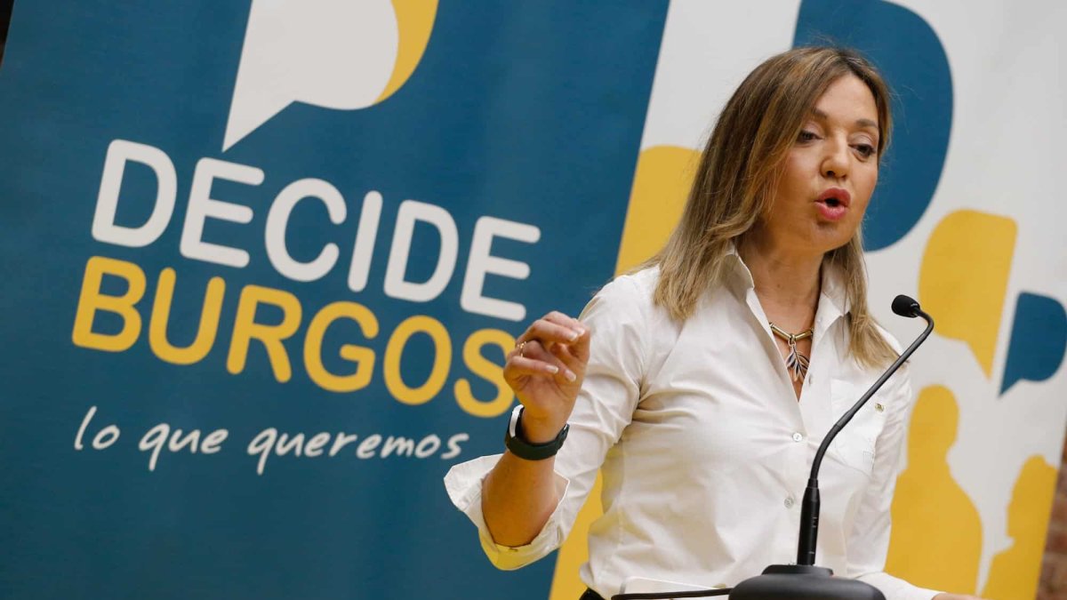 Carolina Blasco, en la presentación del nuevo proyecto político Decide Burgos. SANTI OTERO