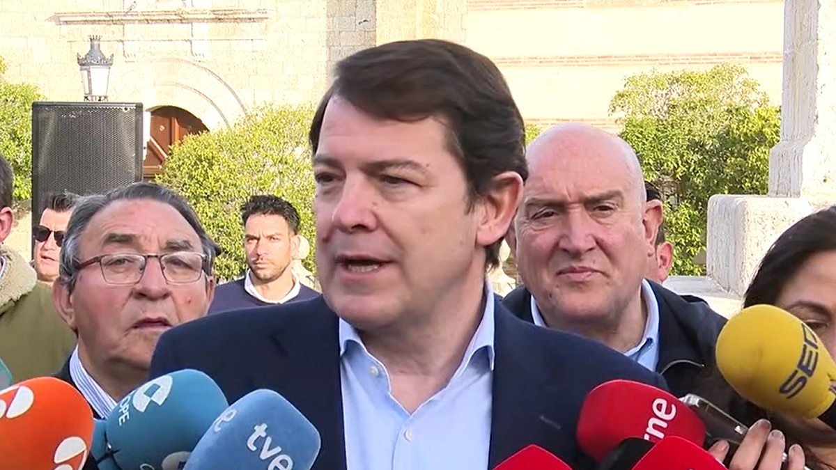 El presidente de la Junta, Alfonso Fernández Mañueco, visita Villalar de los Comuneros para celebrar el día de Castilla y León.- E. M.