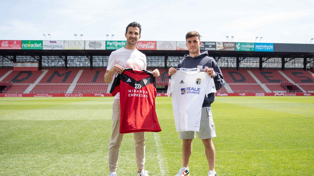 Míchel Zabaco y Simón Moreno, deportividad entre capitanes antes del derbi. BURGOS CF