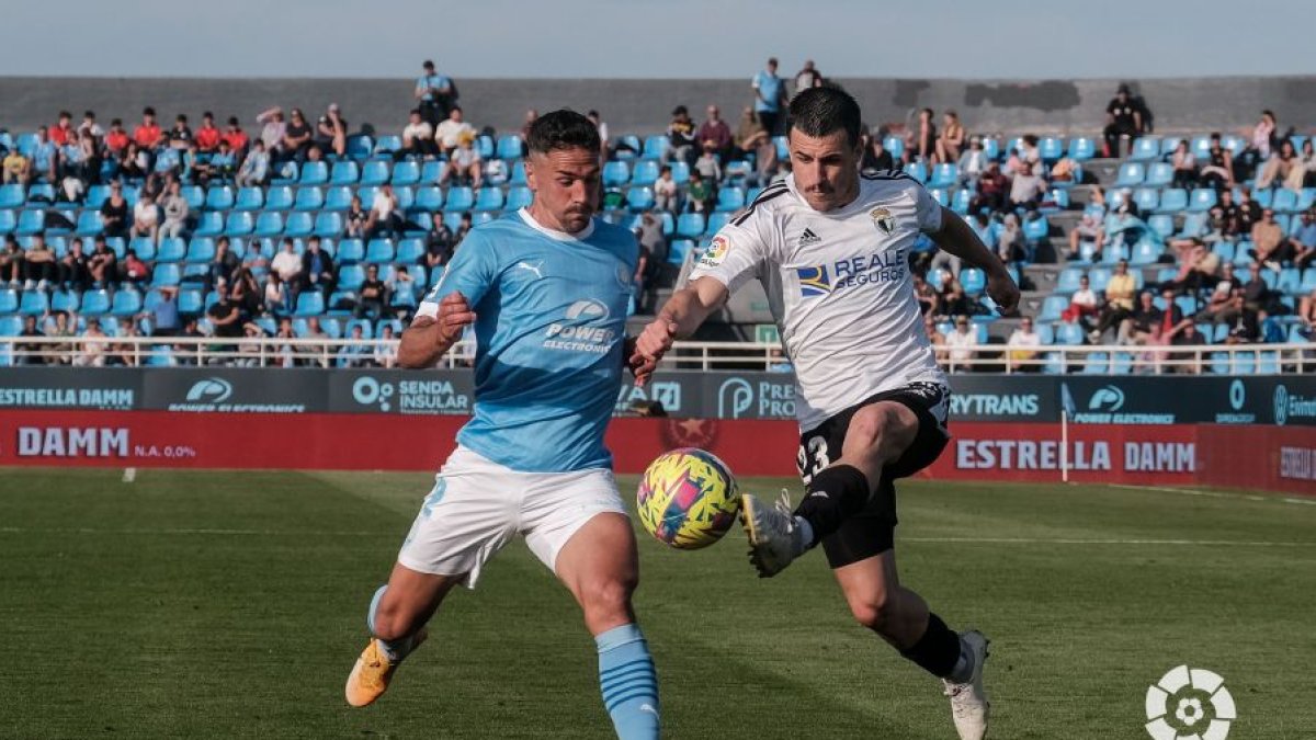 José Joaquín Matos regresó al once titular de Julián Calero en Ibiza. LALIGA