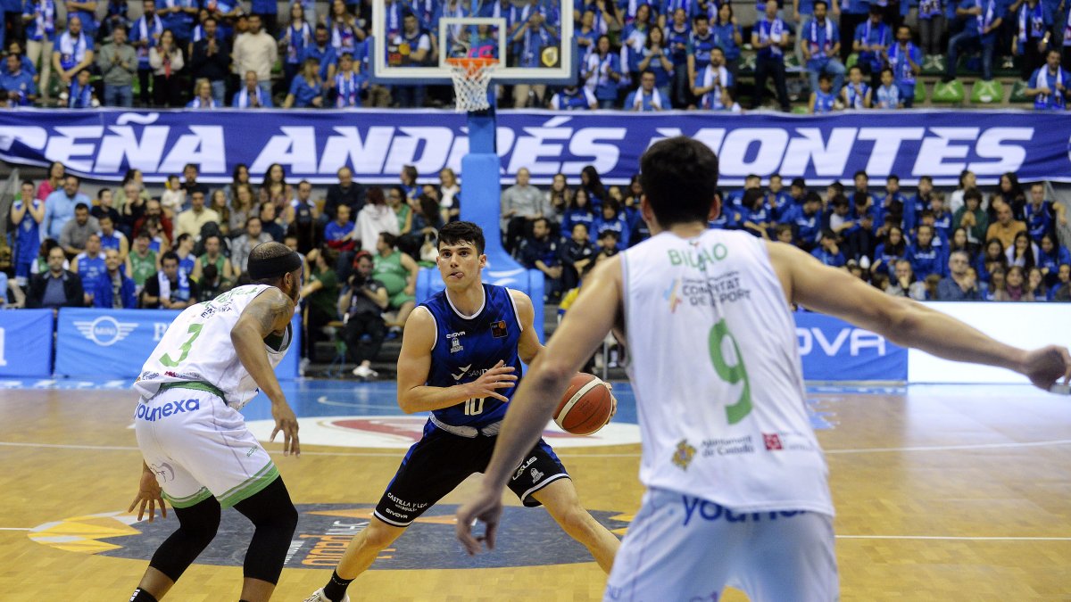 Gonzalo Corbalán fue el MVP del partido. TOMÁS ALONSO
