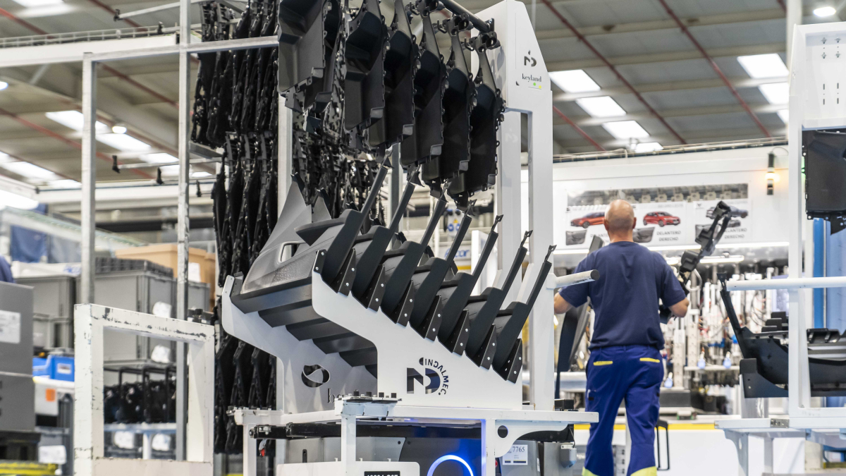 Imagen del interior de un centro de producción de Antolin