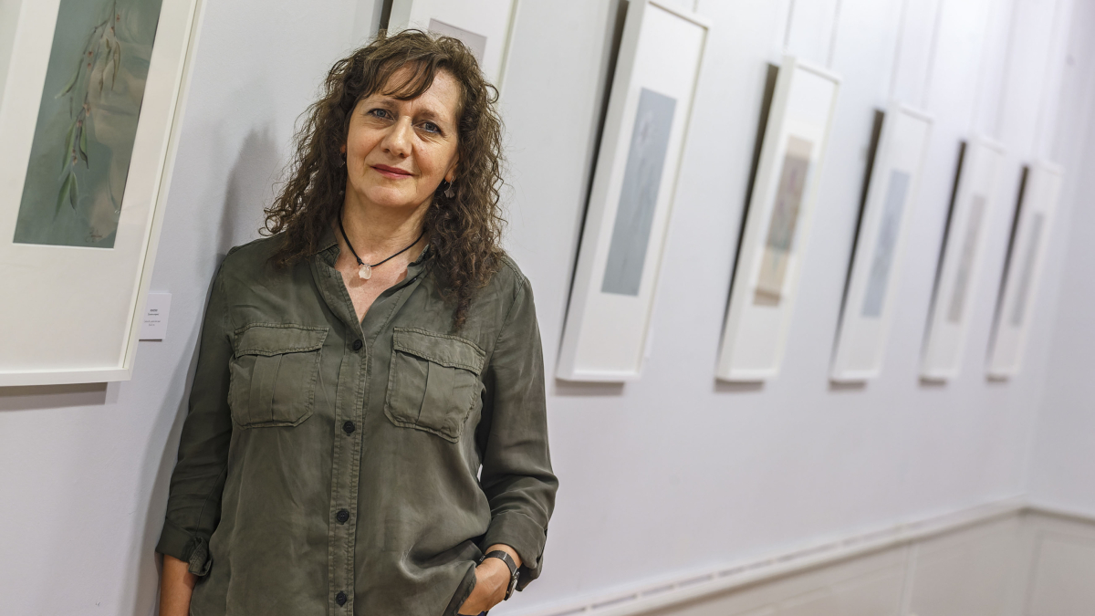 Blanca G. Báscones, en el Teatro Principal, con su exposición 'Dibujar al Natural'.