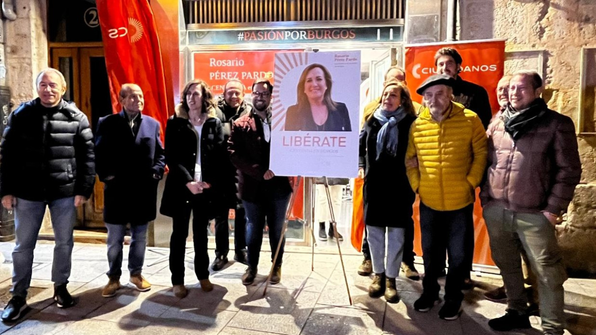 La candidata de CS a la Alcaldía, Rosario Pérez Pardo, y su equipo