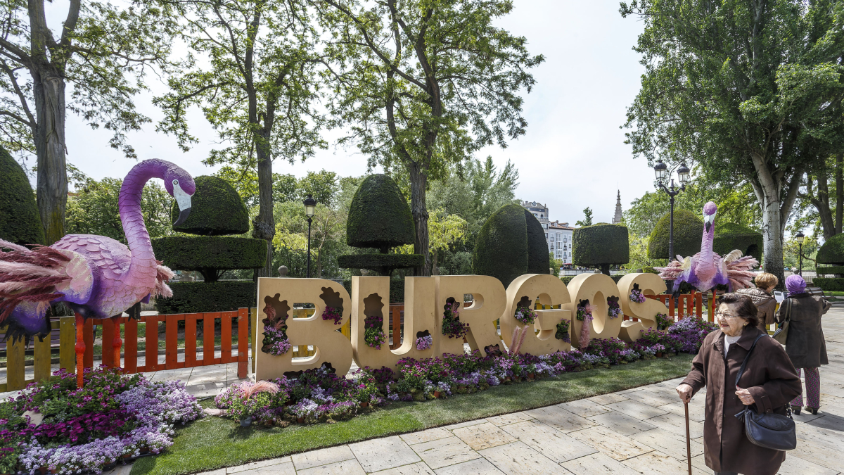 La ‘Fiesta de las Flores’ tiene el Paseo del Espolón como escenario principal