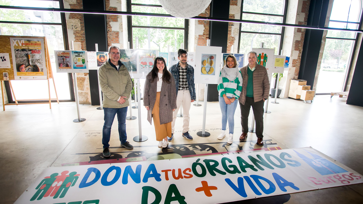 Entrega de los premios del Concurso de carteles de donación y trasplante de órganos por ALCER