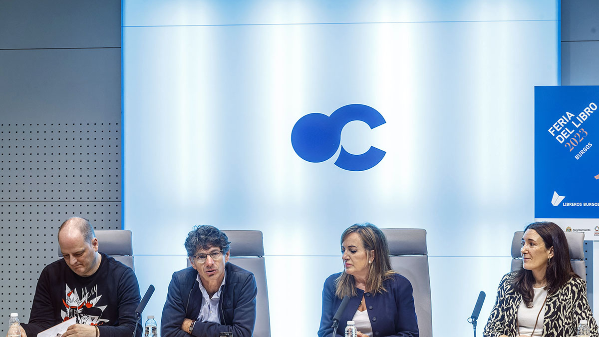 De izq. a dcha.: Víctor Adot, Álvaro Manso, Rosario Pérez  Pardo y Laura Sebastián, en la presentación de este martes.