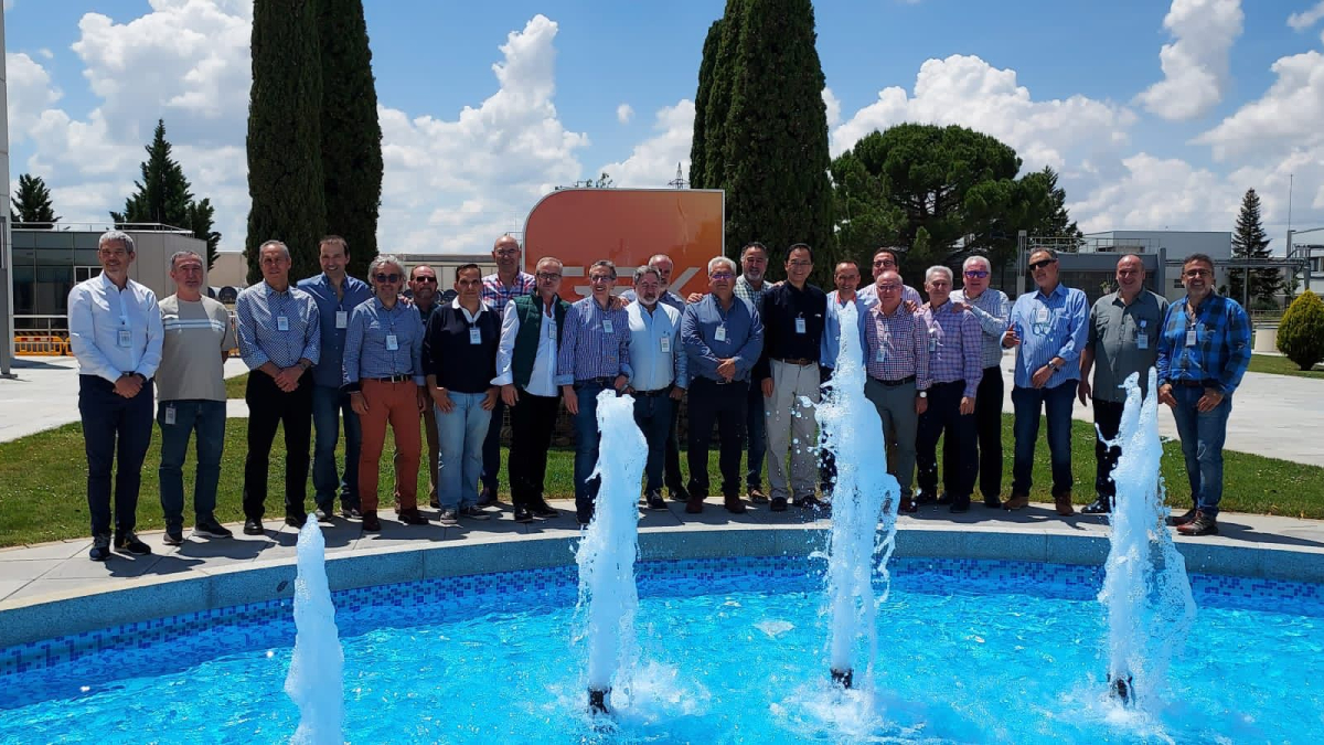 El embajador de Japón, visitando GSK Aranda de Duero.