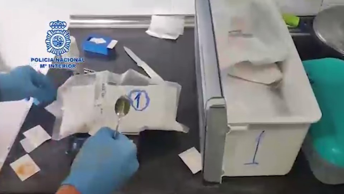 La Policía Nacional desabastece los almacenes de droga de síntesis en el eje norte de España.
