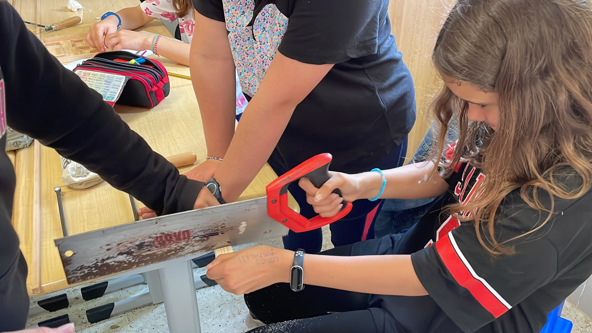 Explorando el pasado educativo: Un viaje a los años 60 en el Colegio Marista Liceo Castilla