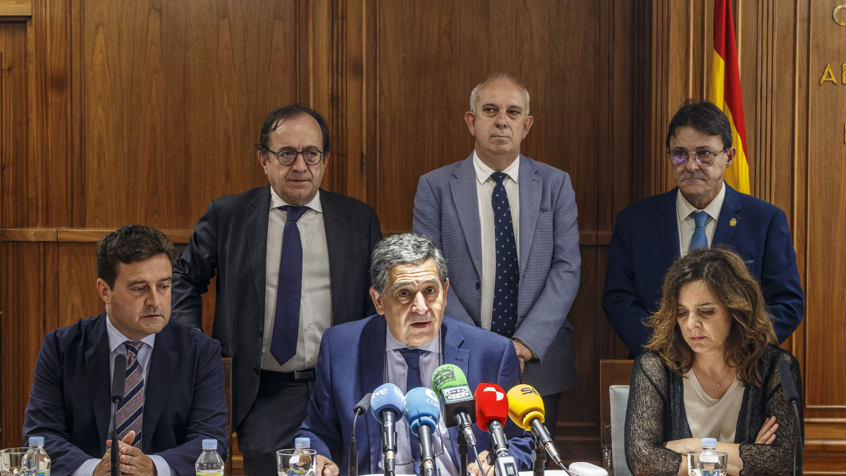 Anuncio de la movilización de abogados y procuradores, el pasado 21 de junio Burgos, en protesta por la huelga de funcionarios.