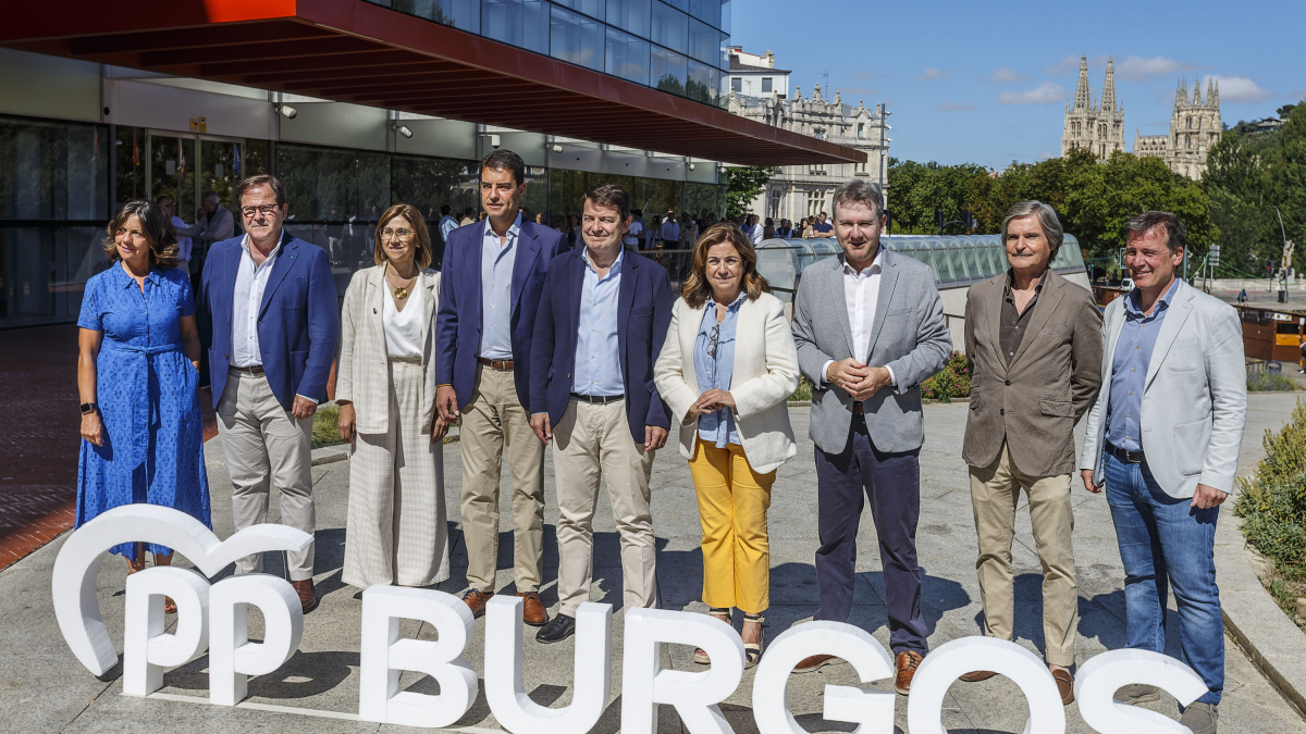 Alfonso Fernández Mañueco, en la presentación de las listas del PP al Congreso y al Senado.