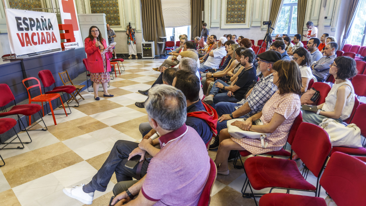Instante de la presentación de candidaturas de España Vaciada.