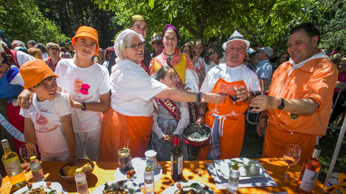 Una treintena de peñas participaron en el Buen Yantar.