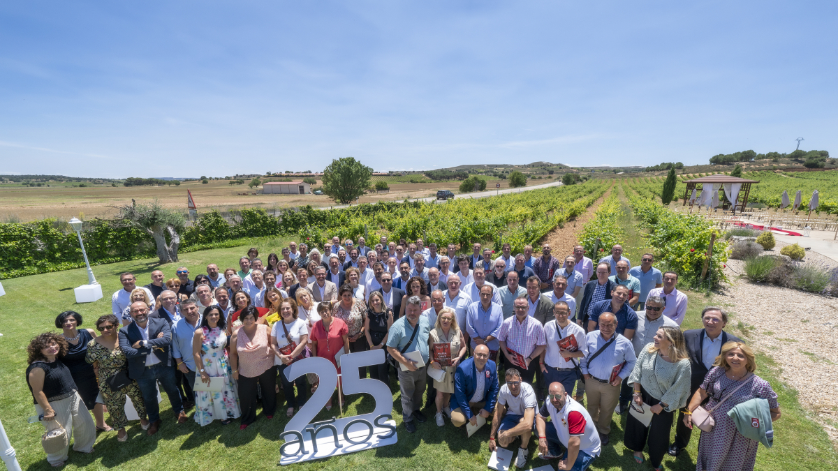 Los trabajadores de Pascual celebran sus 25 años en la compañía