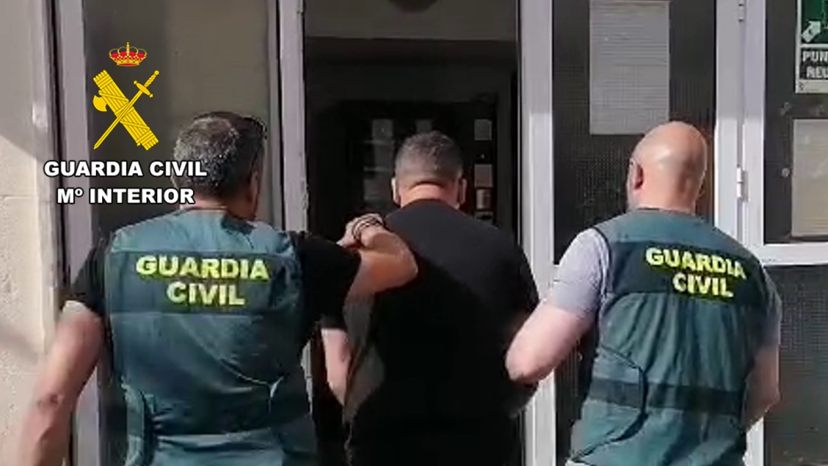 Imagen de una de las detenciones de la Guardia Civil.