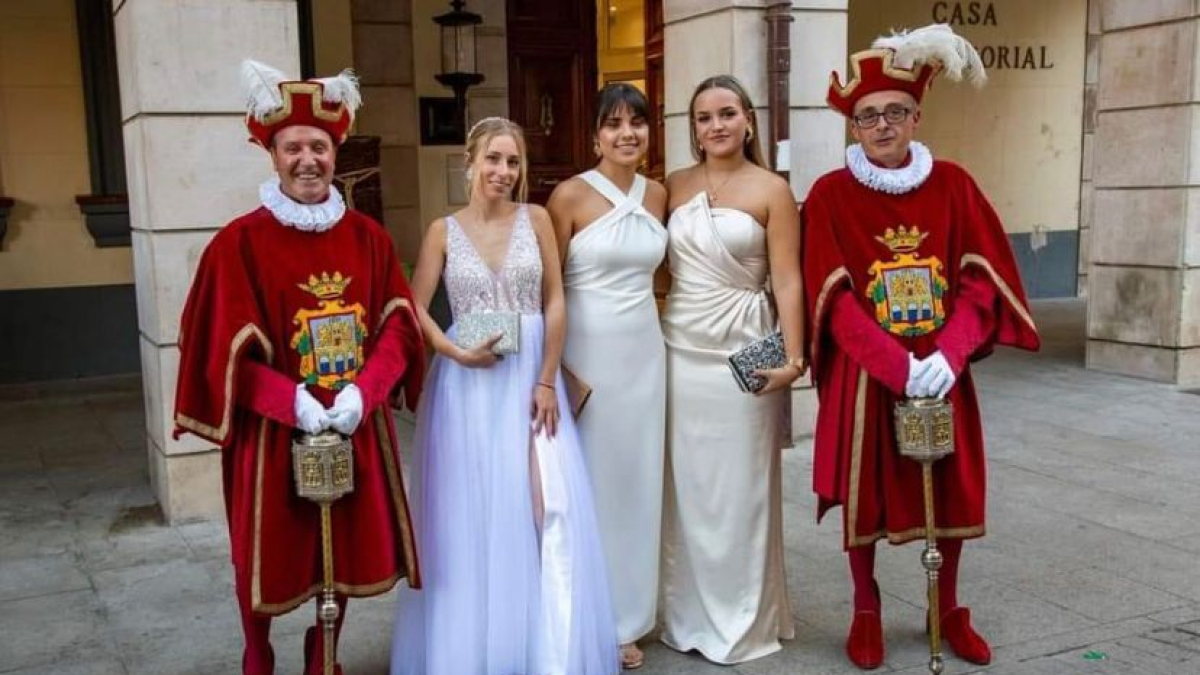 Imagen Reina y Damas 2022