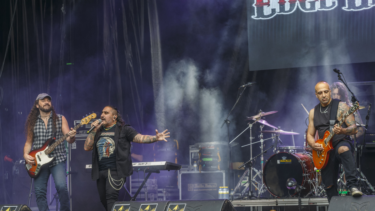 Edge of Forever durante su actuación en el Zurbarán Rock 2023.