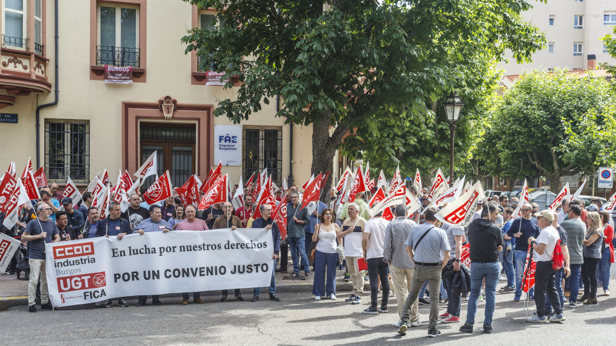 Concentración de representantes sindicales del Metal.