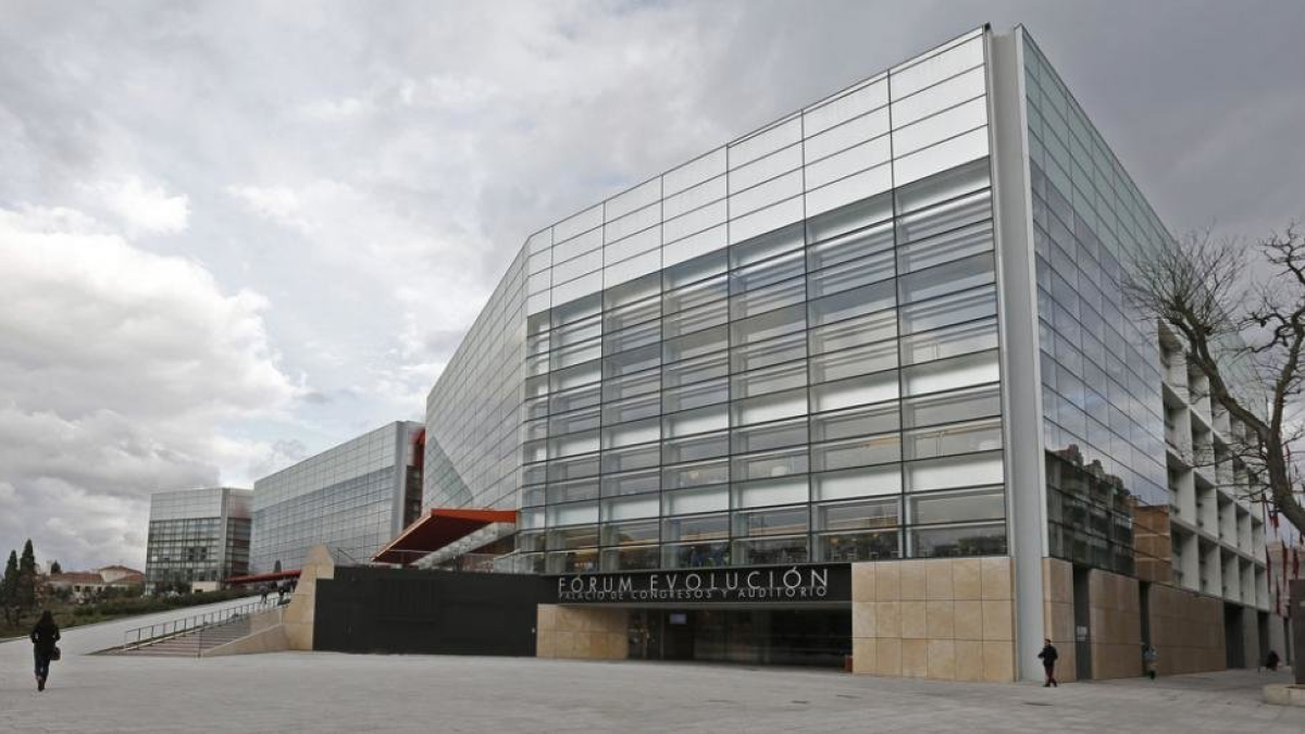 Vista exterior del Fórum Evolución.