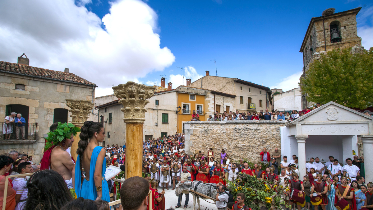 Celebración de la XXIII Fiesta Romana en Honor al Dios Baco, de Interés Turístico de Castilla y León, que se celebra en la localidad burgalesa de Baños de Valdearados.