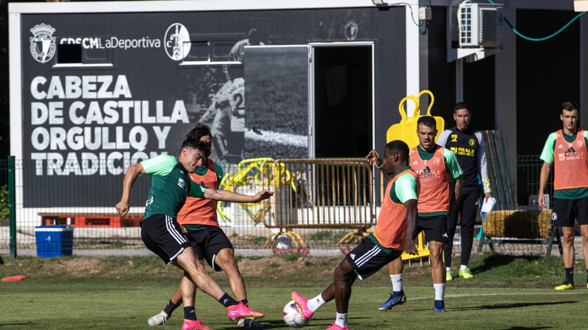 Imagen de un entrenamiento de esta semana del Burgos CF.