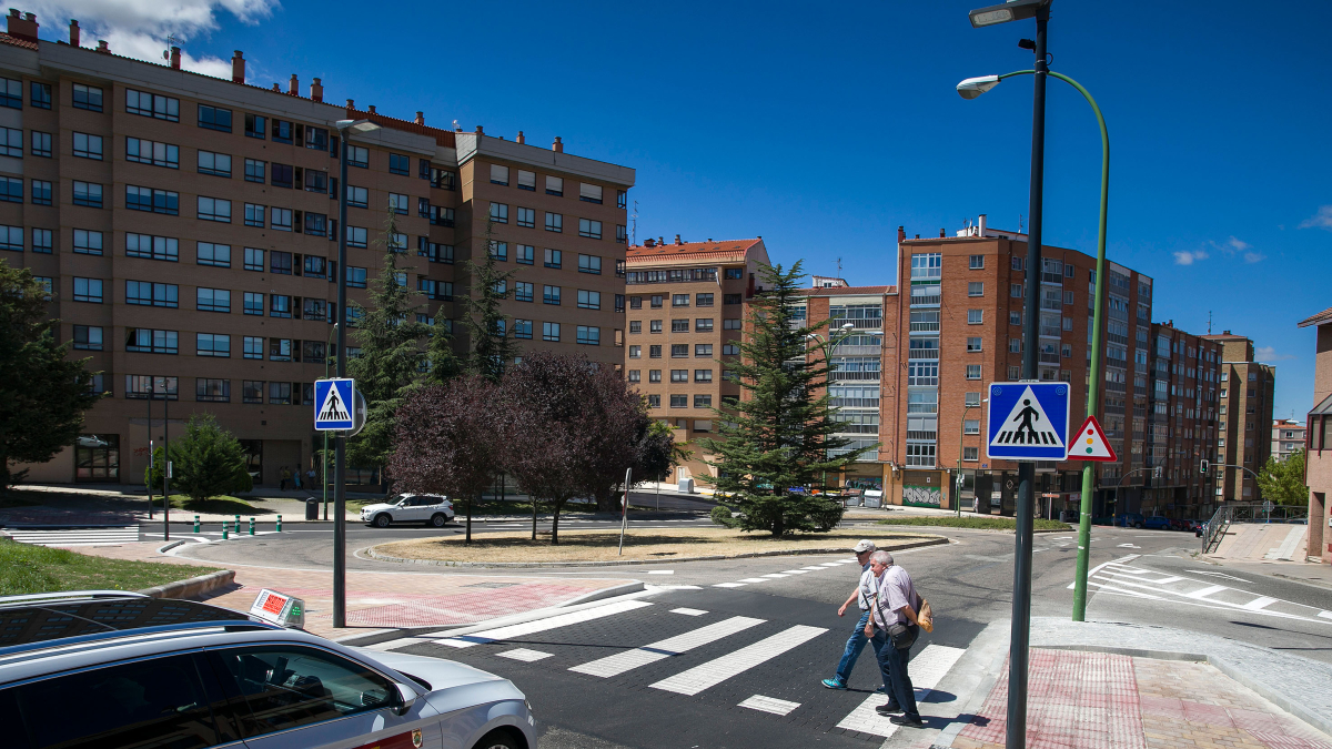 Imagen del paso de peatones de Legión Española.
