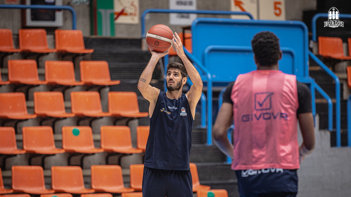 Álex Barrera, durante un entrenamiento de pretemporada.