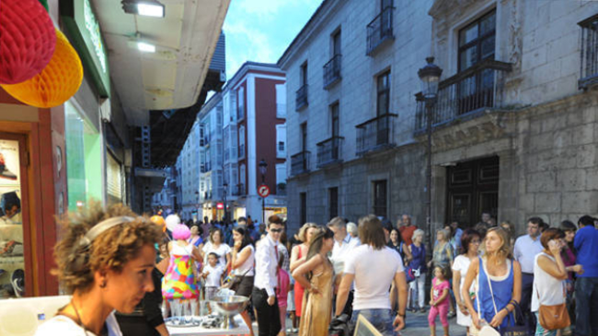 Acción de calle de una edición de La Noche Abierta.